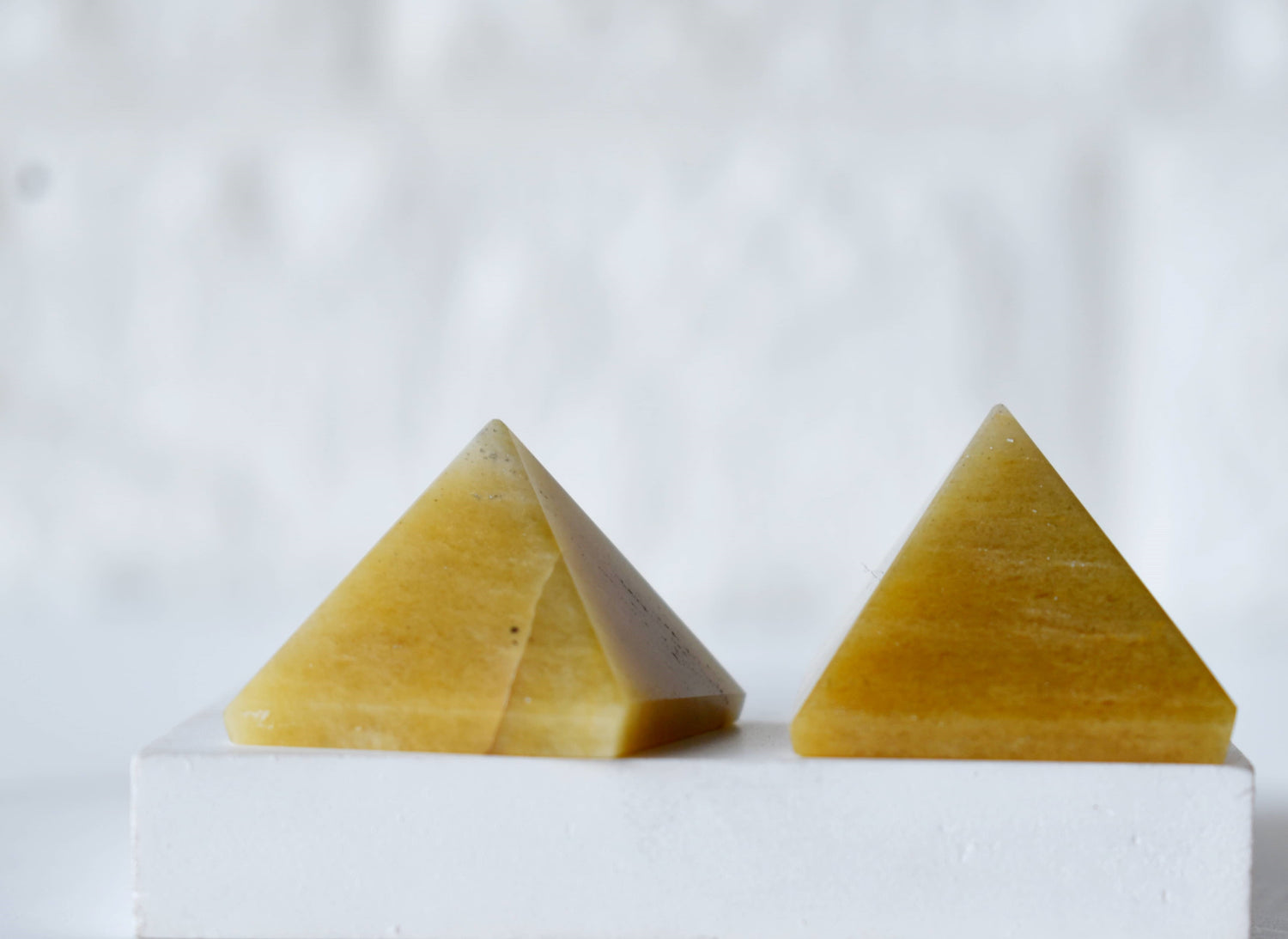 1 inches Yellow Aventurine Pyramids